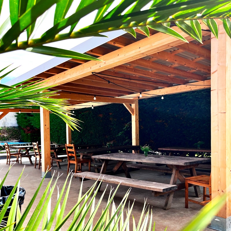 zona exterior surf house porche